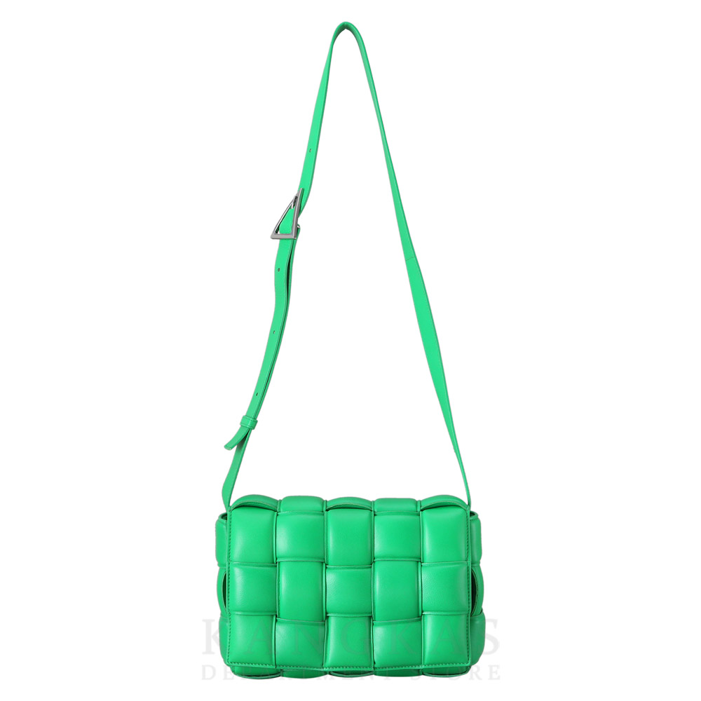 BOTTEGA VENETA(USED)보테가베네타 패딩 카세트 백